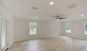 2130 Twin Lake Dr, Benton, LA 71006