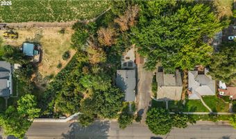 344 S 3RD St, Athena, OR 97813