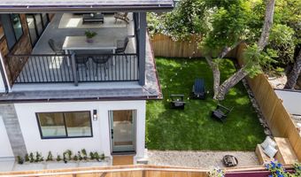 3926 Sunset Dr, Los Angeles, CA 90027