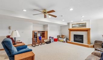 215 SE Lowell Dr, Ankeny, IA 50021