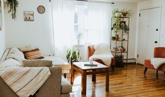 70 Carroll Ave 405, Newport, RI 02840
