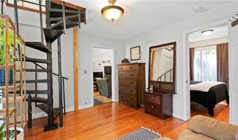 608 Black Plain Rd, North Smithfield, RI 02896