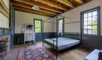 1199 Goss Hill Rd, Barnet, VT 05821
