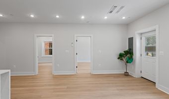 2236 40TH St NW FIVE, Washington, DC 20007