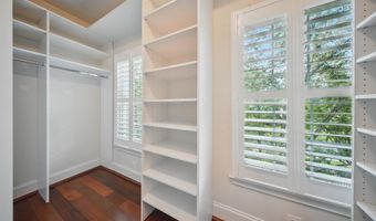 43582 OLD KINDERHOOK Dr, Ashburn, VA 20147