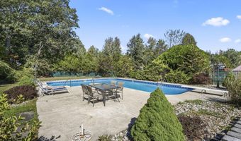 6 Huckleberry Ln, New Egypt, NJ 08533