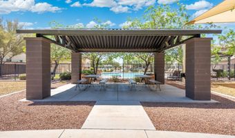 219 E BLUEJAY Dr, Chandler, AZ 85286
