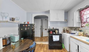 72 S St Ext, Bristol, CT 06010