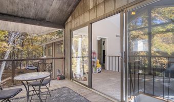 7160 River Valley Dr SE, Alto, MI 49302