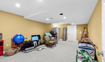 2 Beach Plum Lane U E, Bourne, MA 02532