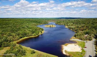 271 N Shore Dr, Albrightsville, PA 18210