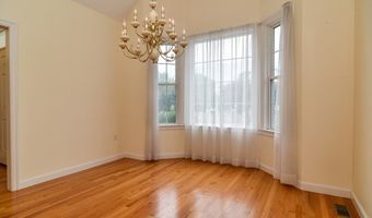 12 Braeburn Ln 12, Ashland, MA 01721