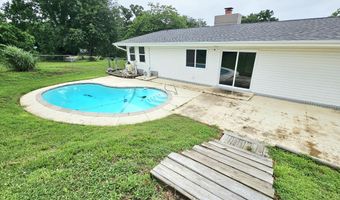 861 Oak Crst, Baxter Springs, KS 66713