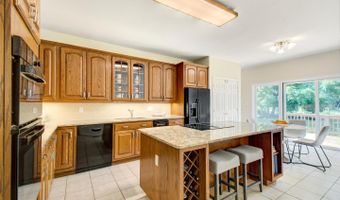 6212 MASSACHUSETTS Ave, Bethesda, MD 20816