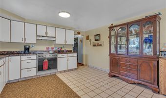 2404 Calvert St, Aliquippa, PA 15001