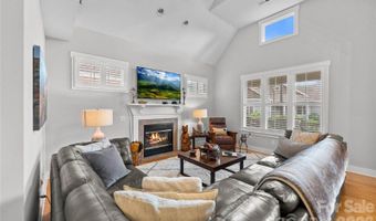 7 Veranda Trl, Asheville, NC 28803