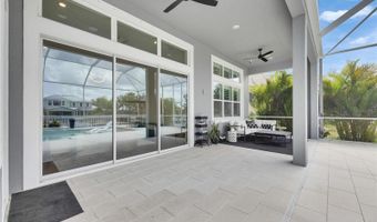 978 SIGNET Dr, Apollo Beach, FL 33572