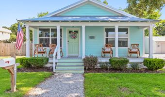 321 Saint George St, Bay St. Louis, MS 39520
