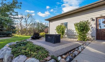 38397 Richmond Heights Dr, Aberdeen, SD 57401