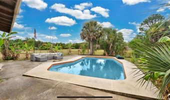 1330 Niatross St, Astor, FL 32102