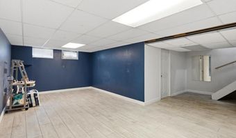 2344 Hidden Meadow Ln, Ballwin, MO 63021