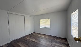 14 HILLTOP Ave, Akron, PA 17501