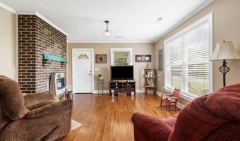 6829 Highpoint Rd, Albertville, AL 35950