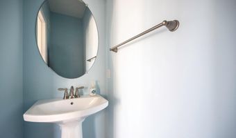 42183 SHORECREST Ter, Aldie, VA 20105