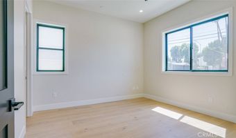 6250 Lindley Ave, Encino, CA 91316