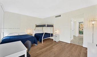 3101 N Country Club Dr 105, Aventura, FL 33180