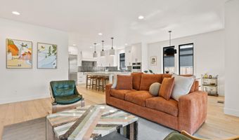 1185 NW Singleton Pl, Bend, OR 97703