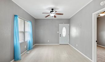 318 W Olive St, Aurora, MO 65605