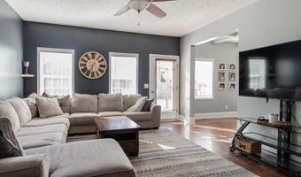 121 Lightwater Dr, Aberdeen, NC 28315