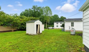 35 James St, Angier, NC 27501