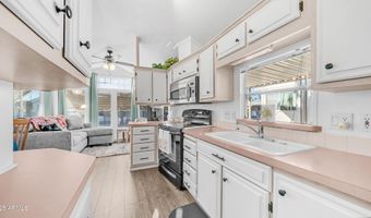 181 MINESHAFT Dr, Apache Junction, AZ 85119