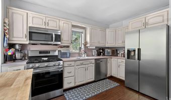 356 AVENUE A, Bayonne, NJ 07002