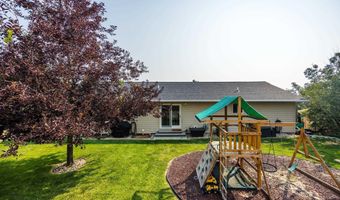 906 Delaware Dr, Buffalo, WY 82834