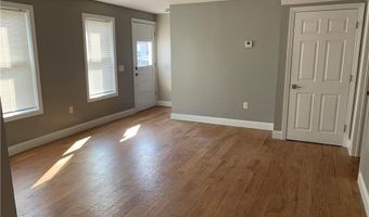 88 Reed St, Warwick, RI 02886