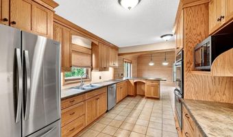 577 Schluersburg Rd, Augusta, MO 63332