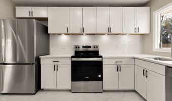 8730 EWING Dr, Bethesda, MD 20817