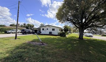 955 NW 4th St, Belle Glade, FL 33430