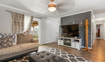 4540 Woodlow Dr, Bel Aire, KS 67220