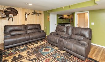 814 SE Oak Dr, Ankeny, IA 50021