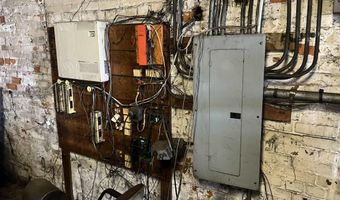 400 S Gray St, Albany, IN 47320