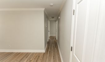 414 Pine Glen Dr, Albany, GA 31705