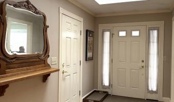 36 Kathryn Ln, Bangor, ME 04401