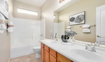 854 E AQUARIUS Pl, Chandler, AZ 85249