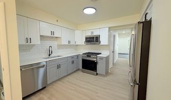 833 W Heritage Dr 1, Addison, IL 60101