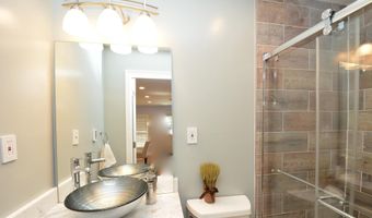 6317 EVERGLADES Dr, Alexandria, VA 22312