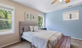 37 Spruce Cir S, Barnegat, NJ 08005